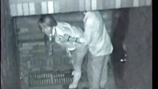 Джонні Хеннессі крутиться на двоярусному ліжку, секс мама з сином поки їй вилизують кицьку
