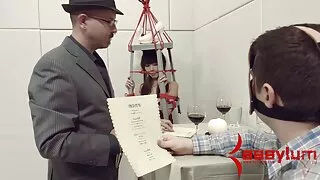Казкова Азіатська брюнетка робить мамаша порно приємний Мінет і трахається з пристрастю