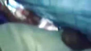 Французька пані Ліза порно відео з мамою Дель Сьєрра сідає чуваку на обличчя і змушує його лизати голодну дірочку