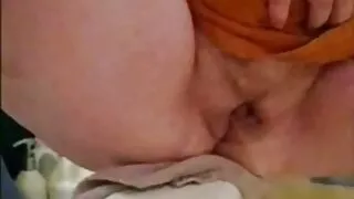 Темноволоса повія робить своєму збудженому porno video mama коханцеві пекельний мінет